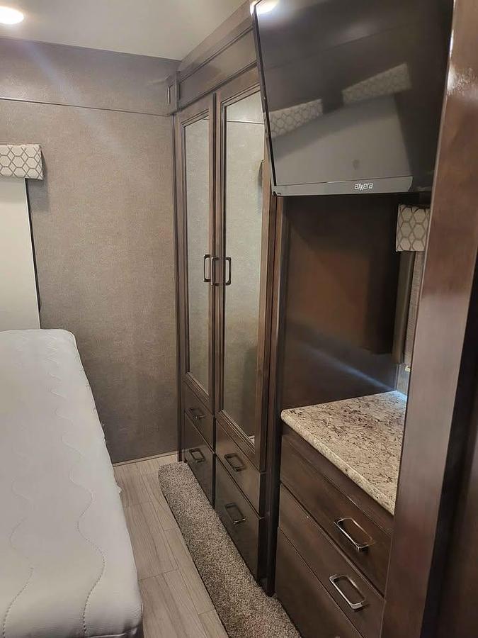 Used 2020 Thor Motor Coach Quantum Lf31