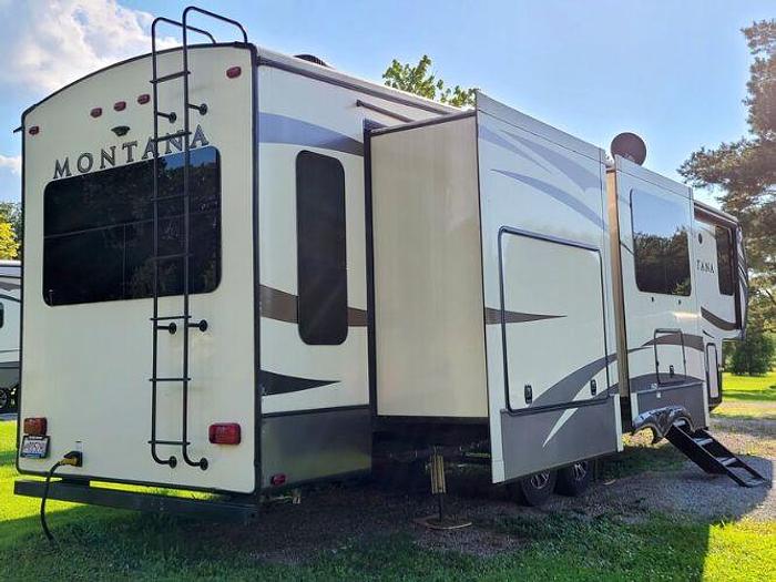 Used 2017 Keystone Montana Legacy 3661RL