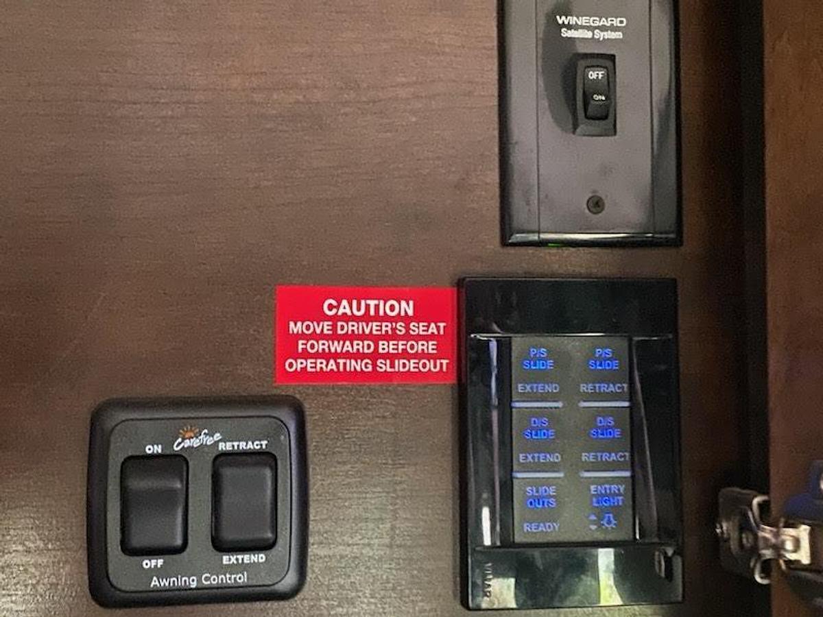 Used 2016 Tiffin Motorhomes Phaeton 40QBH Class A Motorhome