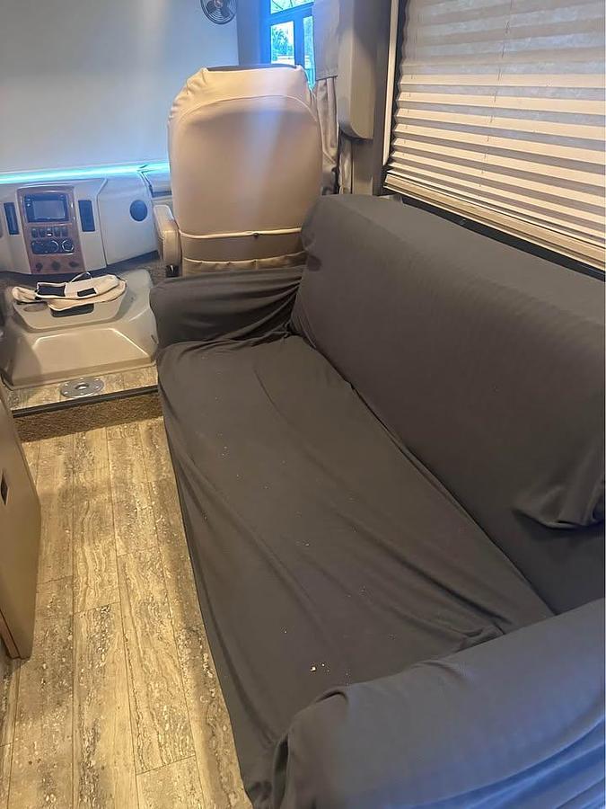 Used 2017 Thor Motor Coach Hurricane