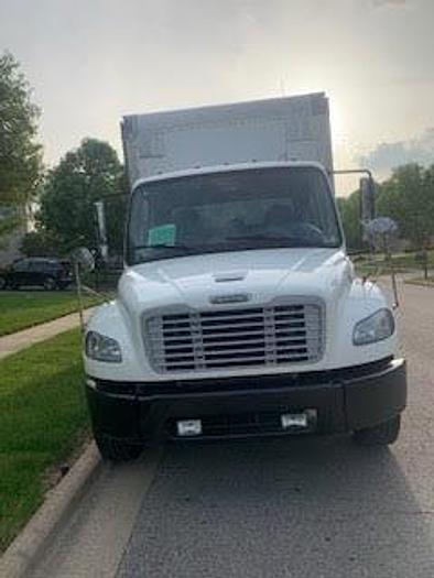 Used 2015 Freightliner M2 106