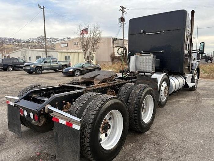 Used 2021 Kenworth T880 Sleeper Semi Truck