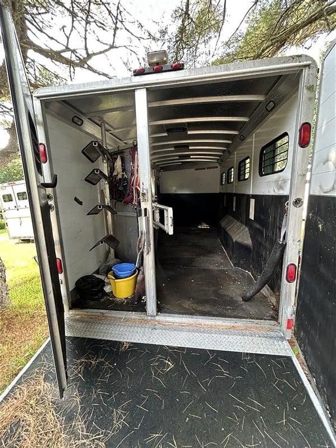 Used 2001 Jamco 4 Horse Slant