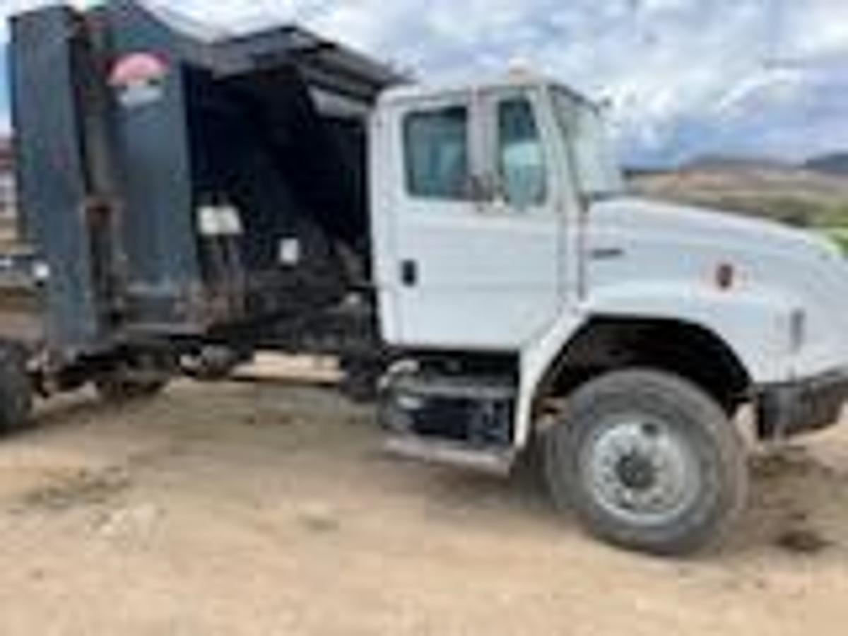 Used 2000 Freightliner FL80