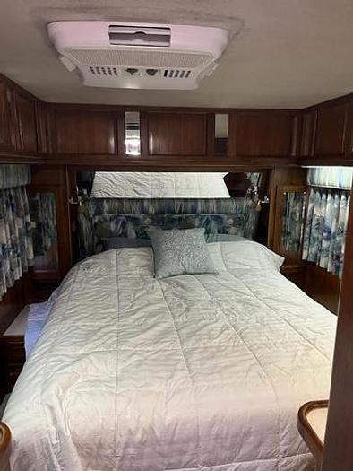 Used 1998 Foretravel Motorcoach Stationary RV