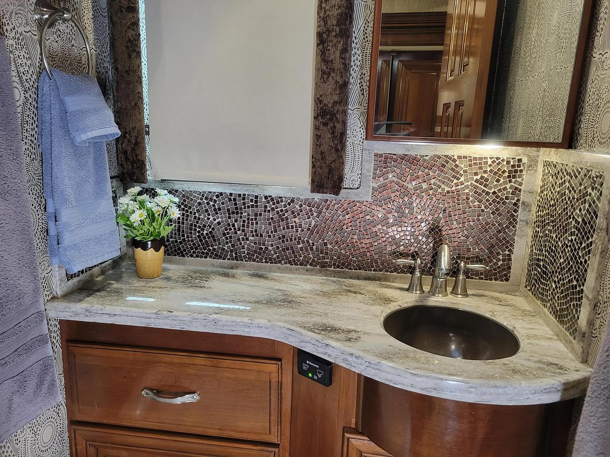 Used 2016 Newmar Essex 4565 Class A Motorhome