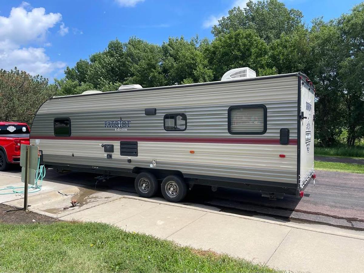 Used 2019 Forest River Cherokee Gray Wolf 26RR Patriot Edition Travel Trailer Toy Hauler