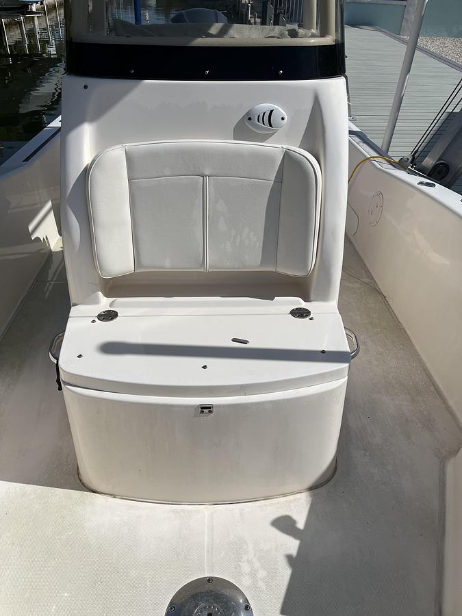 Used 2016 Grady-White Coastal Explorer 251