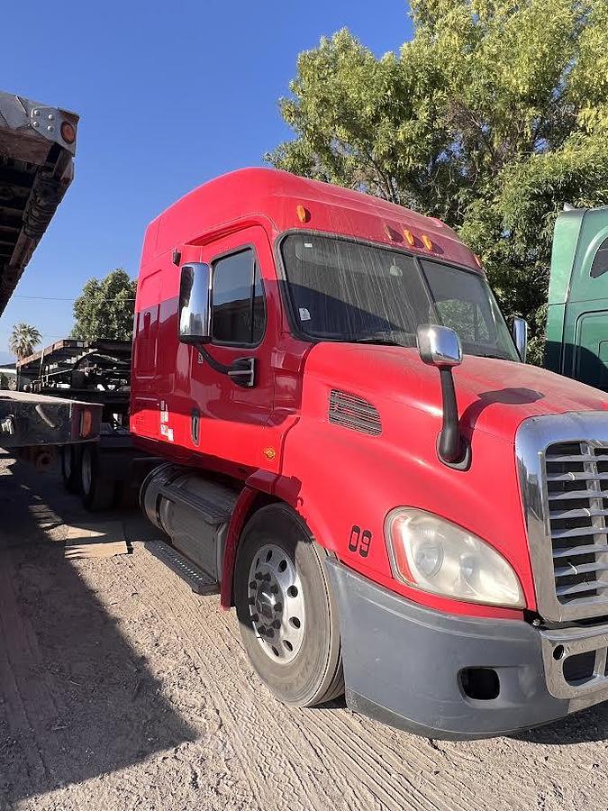 Used 2011 Freightliner 125