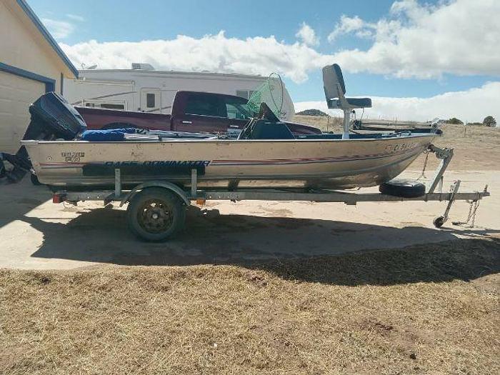 Used 1990 Bass Dominator 16 ft boat