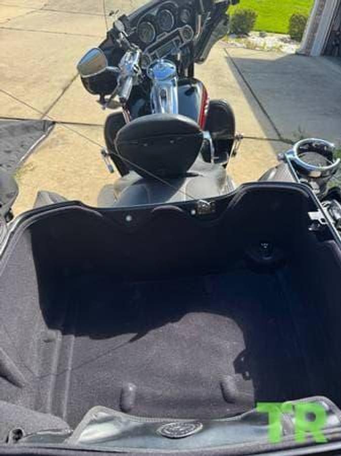 Used 2011 Harley-Davidson CVO Ultra Classic Electra Glide FL