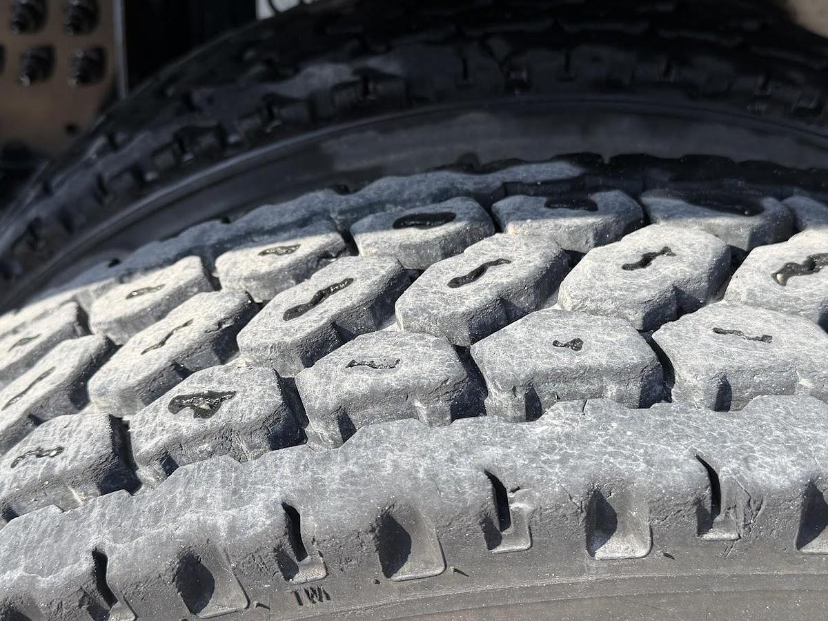 Used 2025 Peterbilt 567