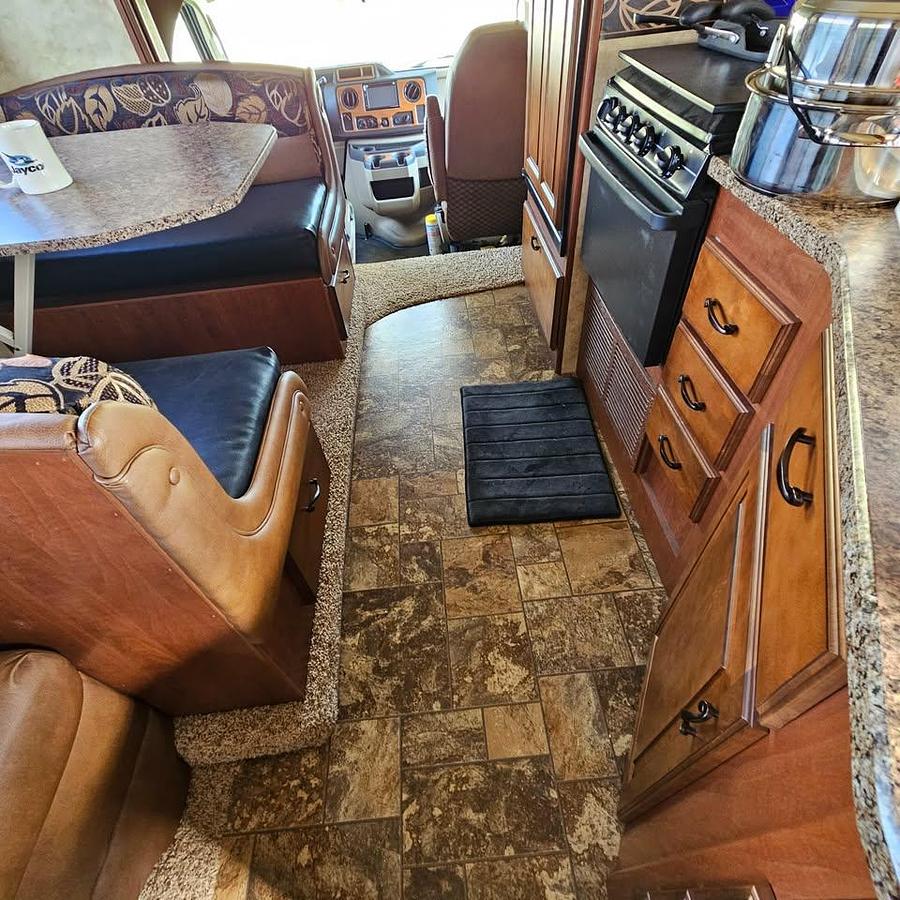 Used 2011 Jayco Greyhawk