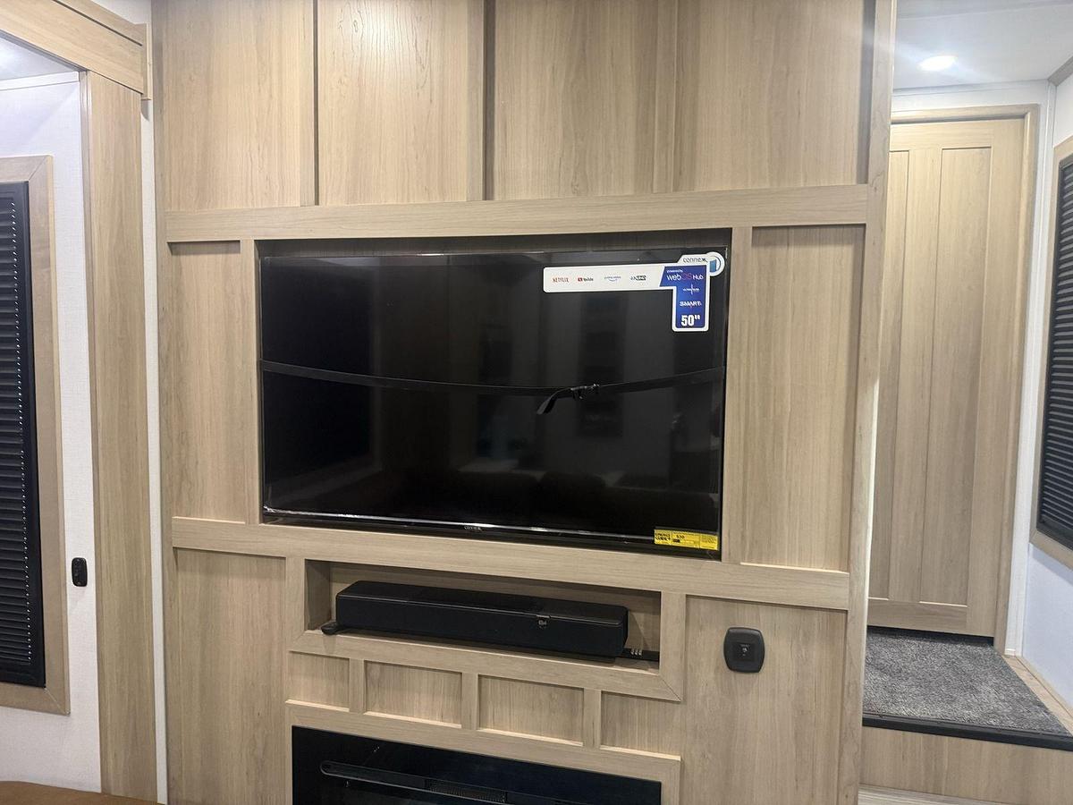 Used 2025 Keystone Raptor 433 Toy Hauler Fifth Wheel