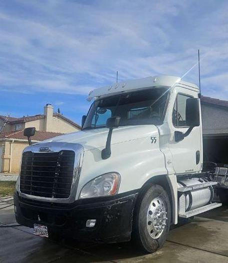 Used 2013 Freightliner Cascadia 125