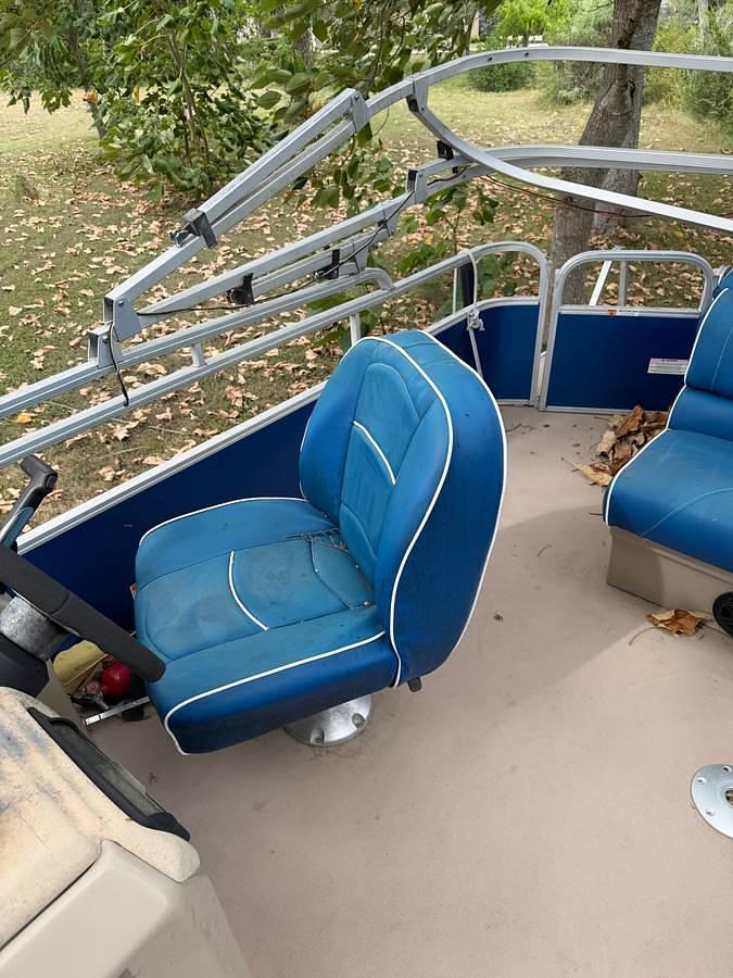 Used 2014 Sun Catcher G3 Pontoon – Yamaha 90 HP 4-Stroke – 500 Hours – Trolling Motor