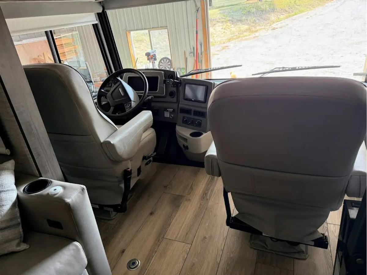Used 2022 Winnebago Inspire 34AE