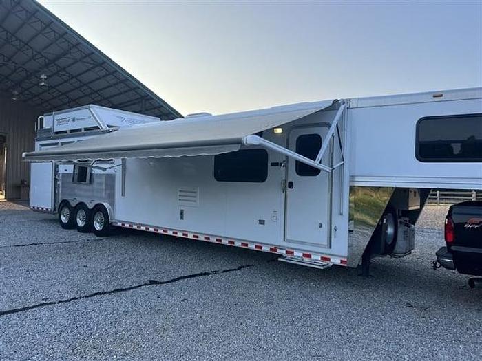 Used 2020 Twister 4 Horse Outlaw Conversion