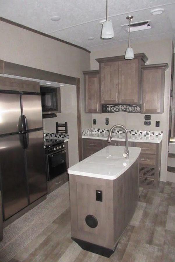 Used 2019 Forest River Rockwood Signature Ultra Lite 8299BS Fifth Wheel