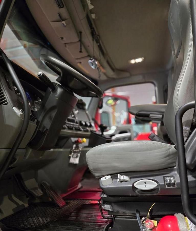 Used 2021 Kenworth T880 Tri Axle Dump Truck