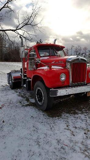Used 1964 Mack B61 T