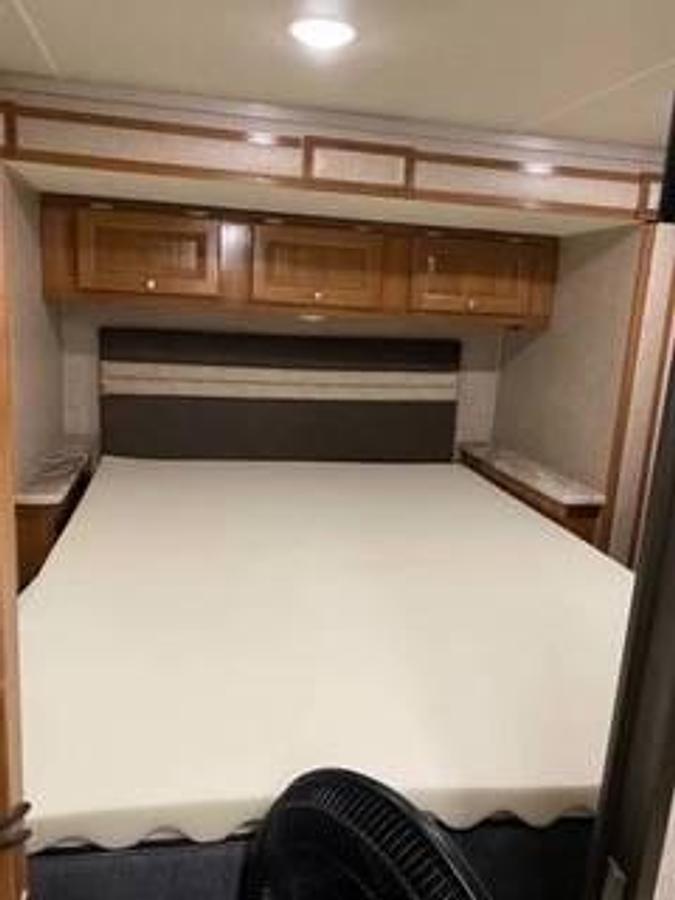 Used 2019 Forest River Leprechaun 311FS