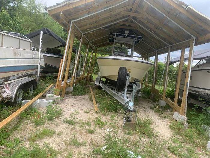 Used 1989 Larson Center Console Powerboat