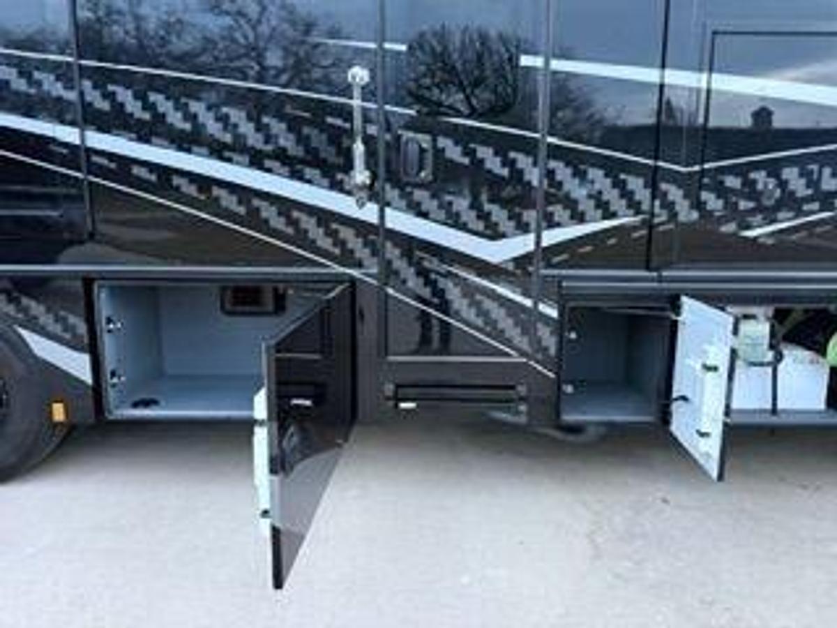 Used 2021 Renegade Ikon 2509GS