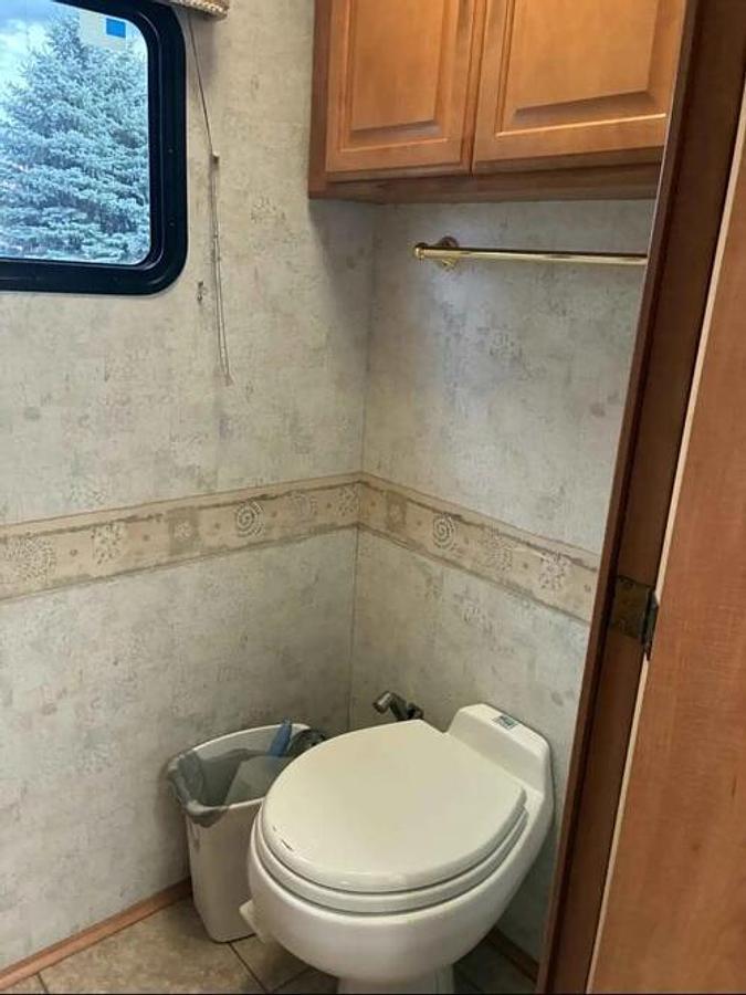 Used 2005 Winnebago Journey Class A Motorhome