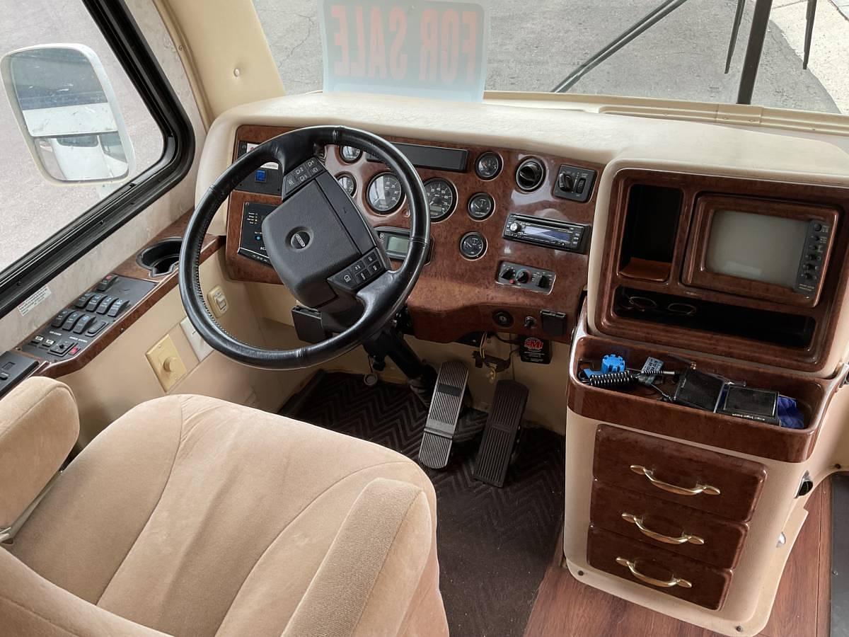 Used 2005 Alfa See Ya 40’ Diesel Pusher