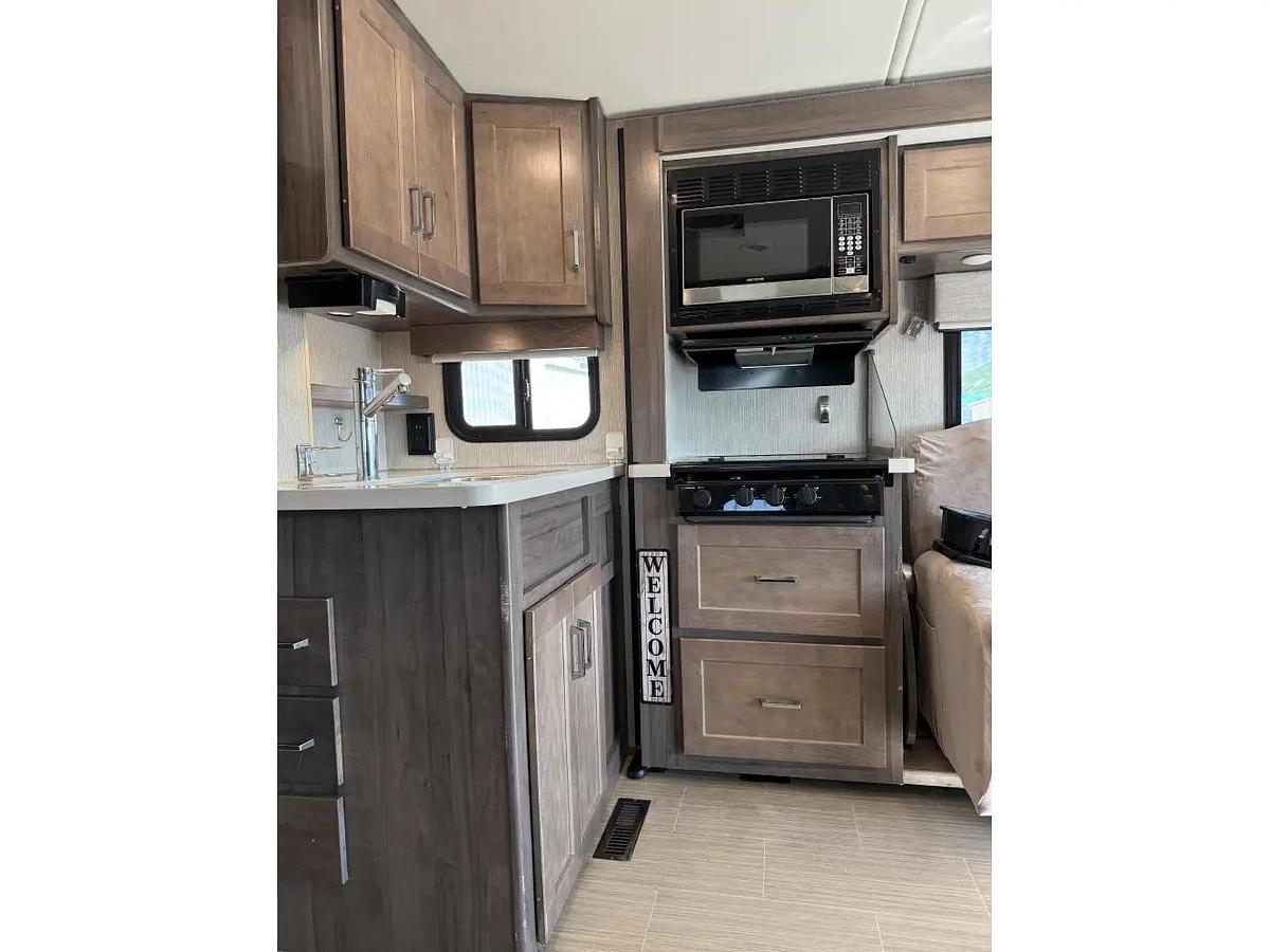 Used 2021 Winnebago Adventurer 30T Class A Motorhome