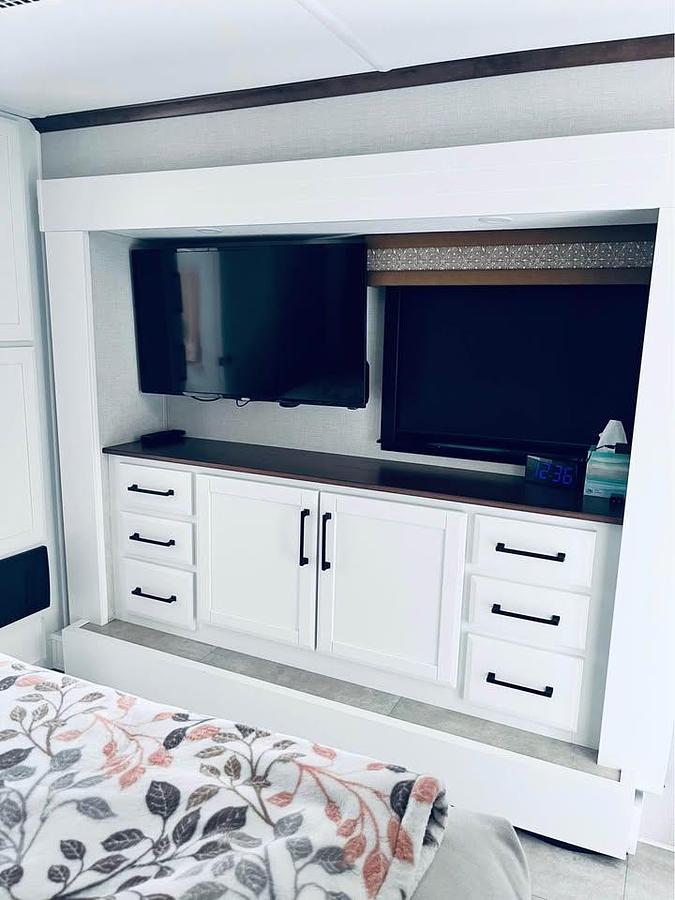 Used 2025 Forest River Riverstone Legacy 39RKFB