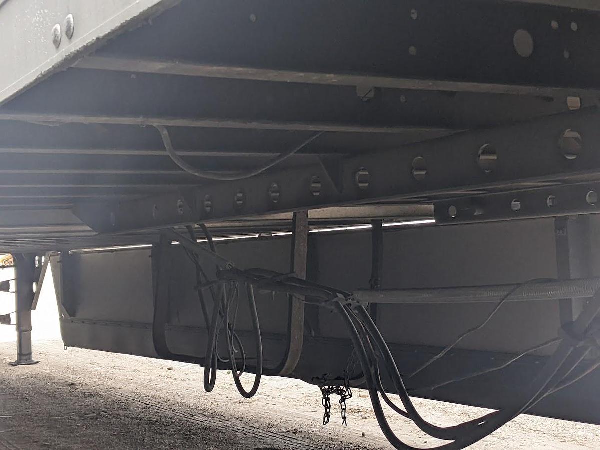 Used 2015 Utility 3000R 53' Reefer Trailer