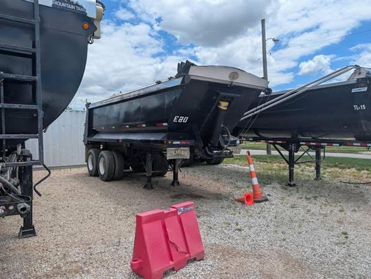 Used 2013 Coras Predator 22' End Dump Trailer