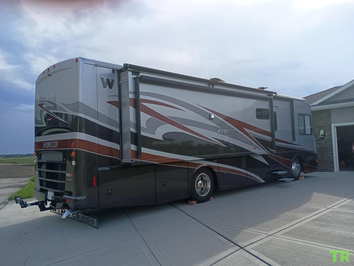 Used 2015 Winnebago Forza 34T