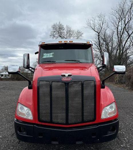 Used 2017 Peterbilt 579