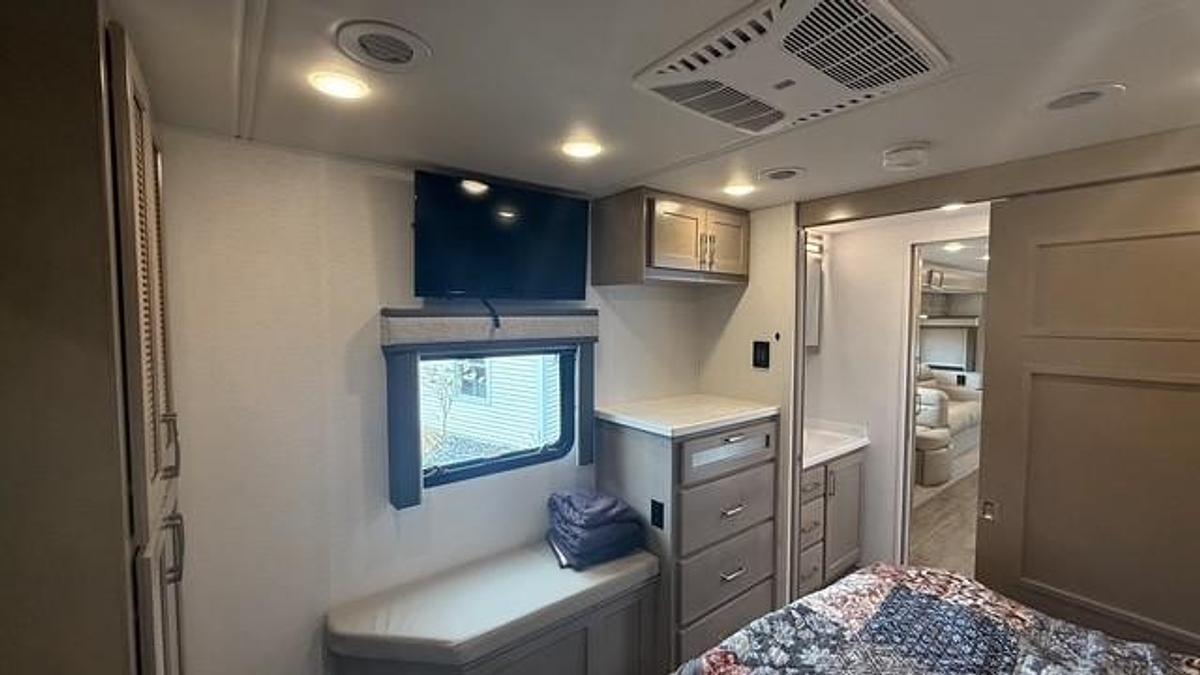 Used 2025 Renegade Valencia 38RW