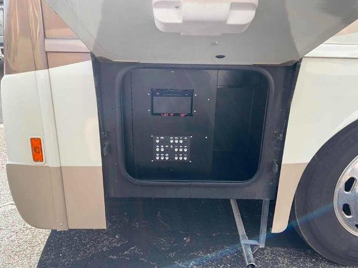 Used 2013 Winnebago Journey 36M