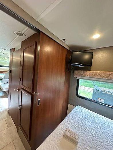 Used 2016 Holiday Rambler Admiral XE 29TT