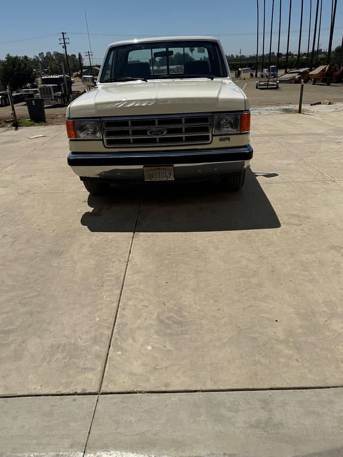 Used 1988 Ford F150 Lariat Pickup Truck