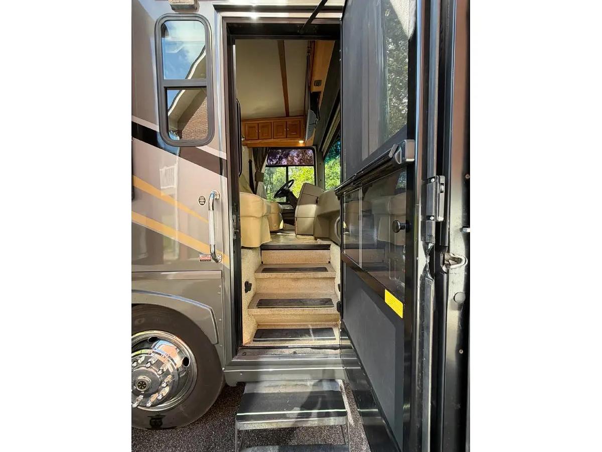 Used 2010 Winnebago Journey Express 34y