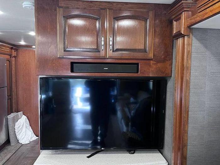 Used 2018 Holiday Rambler Navigator 38F