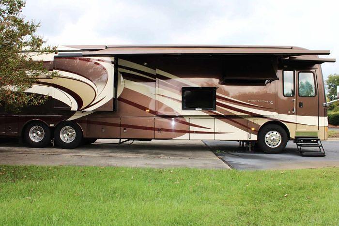 Used 2014 Newmar Mountain Aire 4369