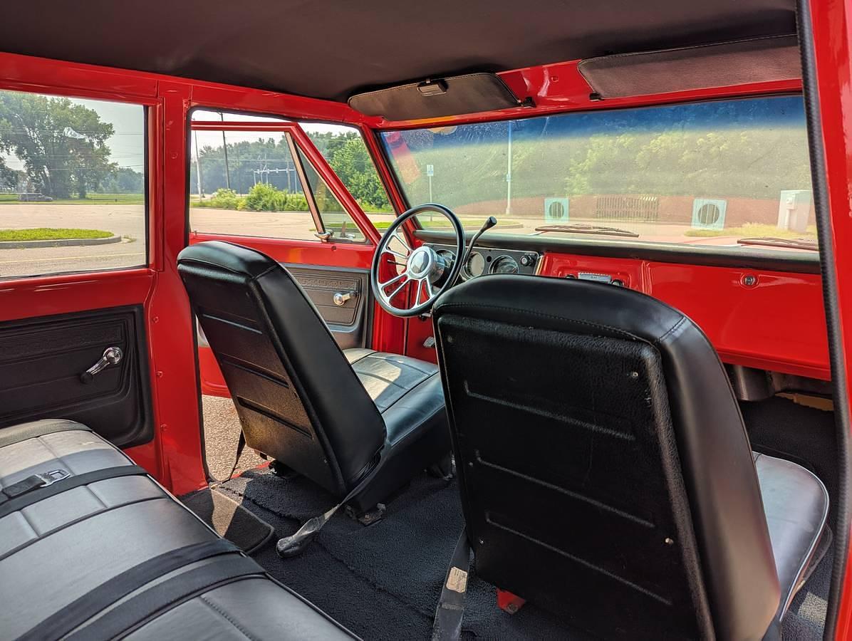Used 1972 Chevrolet Suburban
