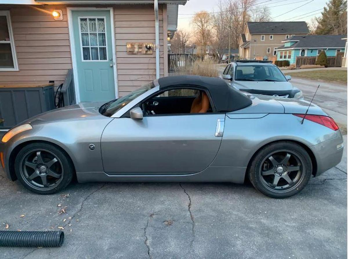 Used 2004 Nissan 350Z Roadster Convertible