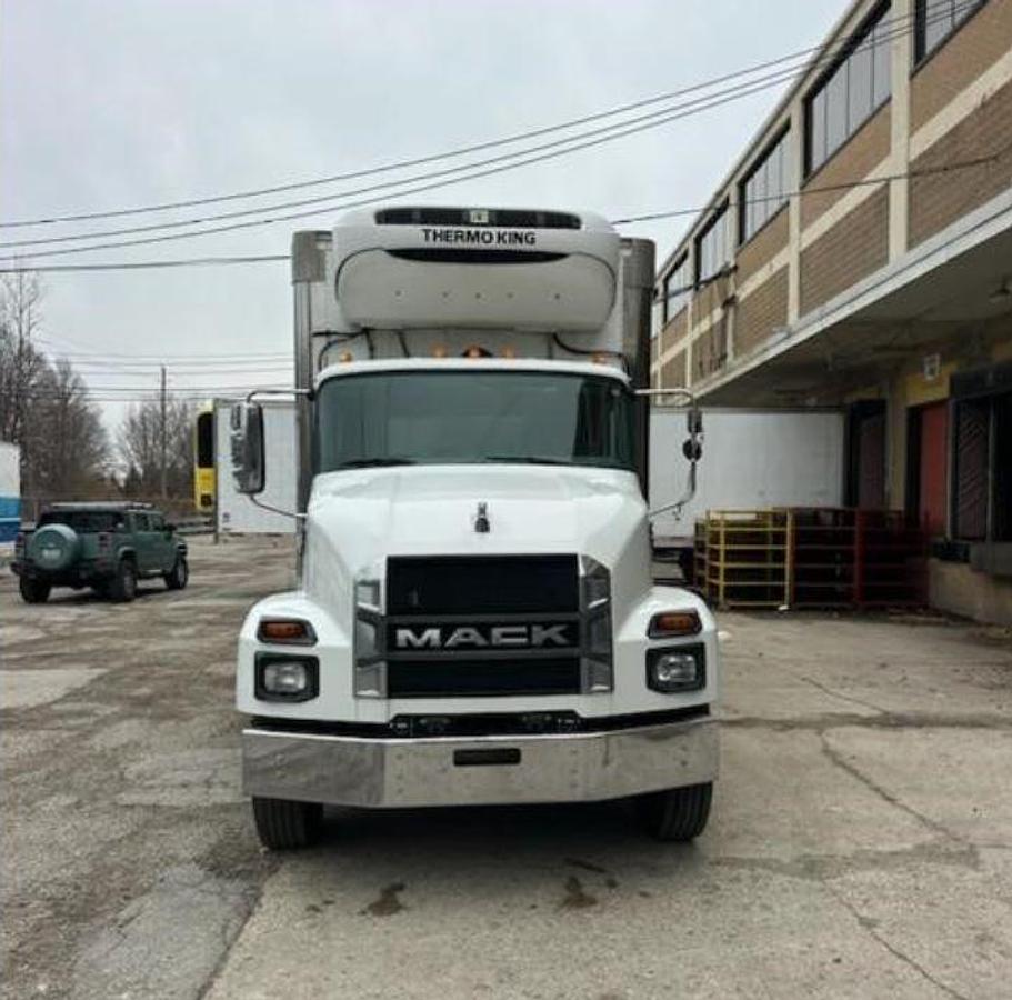 Used 2023 Mack MD7