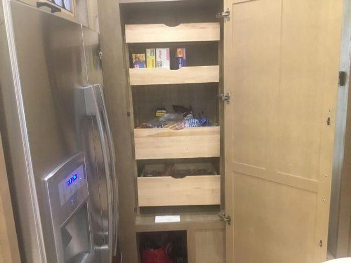 Used 2017 Crossroads Redwood RW4120GK