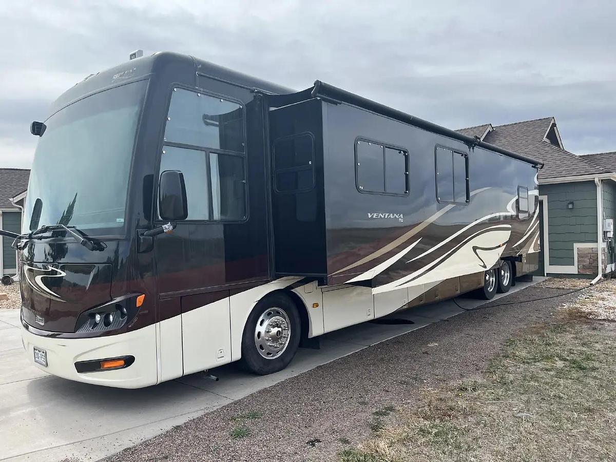 Used 2014 Newmar Ventana 4369