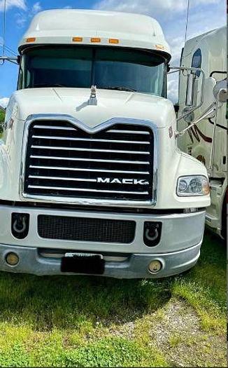 Used 2016 Mack Pinnacle CXU613