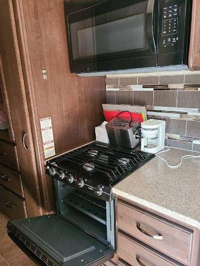 Used 2017 Thor Motor Coach Chateau 31W